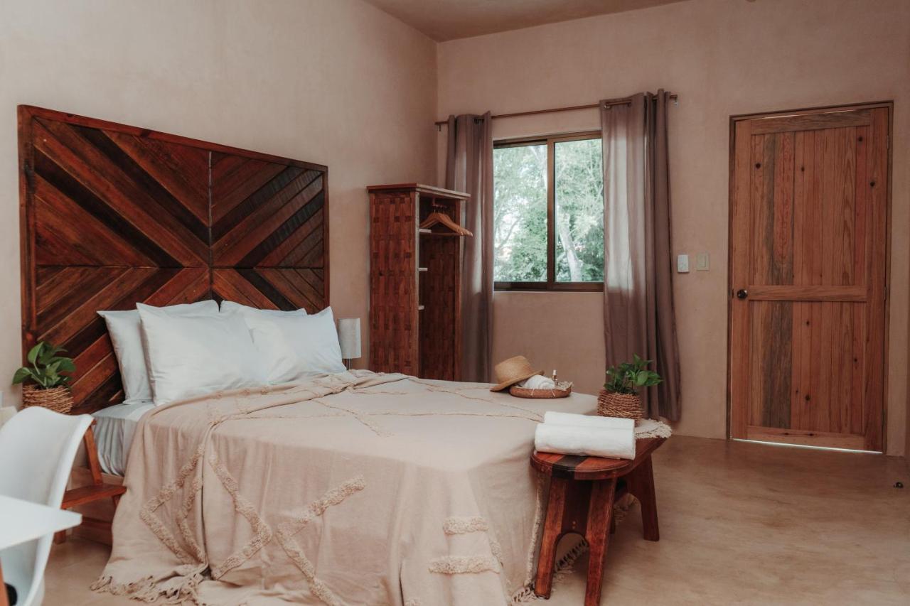 Che Valladolid Hostel & Bar Adults Only Bagian luar foto