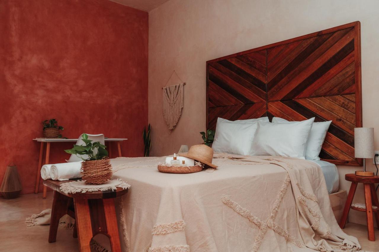Che Valladolid Hostel & Bar Adults Only Bagian luar foto